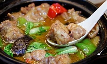 黃燜雞